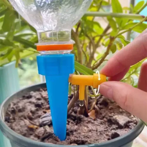 Vai viajar? Kit 2 Gotejadores Automáticos para Vasos e plantas adaptável em garrafa PET