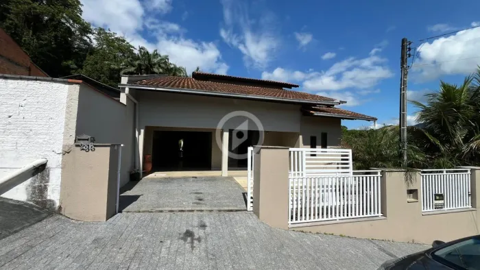 Casa à venda no bairro Ilha da Figueira - Jaraguá do Sul/SC