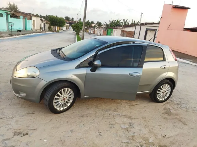 Fiat Punto ELX 1.4 Fire Flex 8V 5P 2010