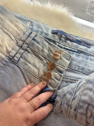 Calça não usada, da grite Laça Perfume, n 42( pequeno) cintura baixa, skinny.