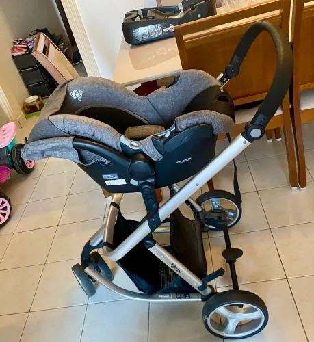 Carrinho de bebê Safety 1 completo