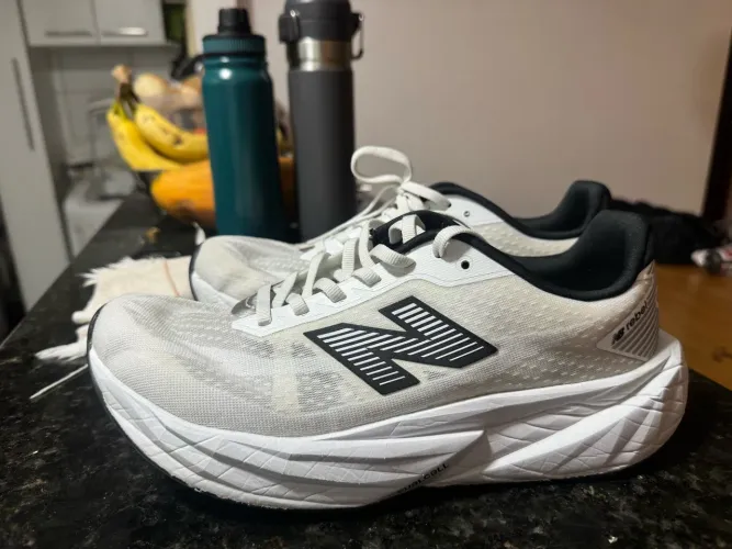 Tênis New balance rebel v5 - 41