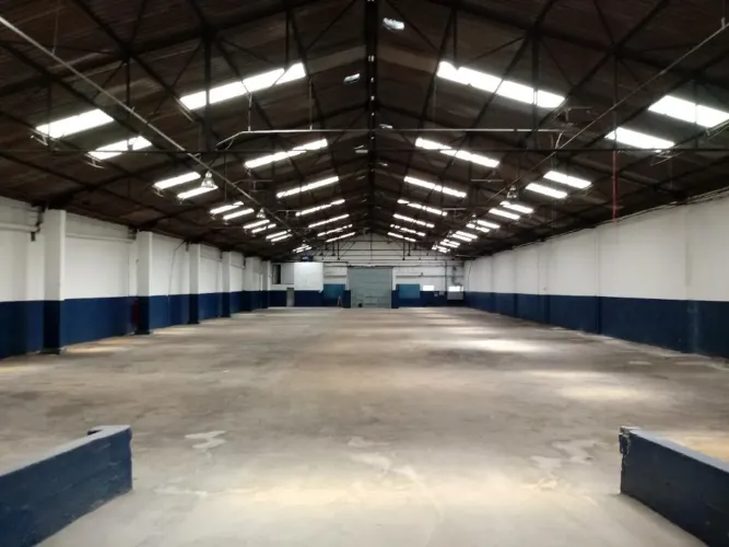 Galpão Mooca 1779 m² Pé direito 8,6mts
