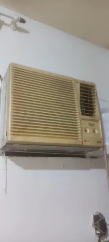 Condicionado de Janela LG Gold 110v (Gelando) - Desapego