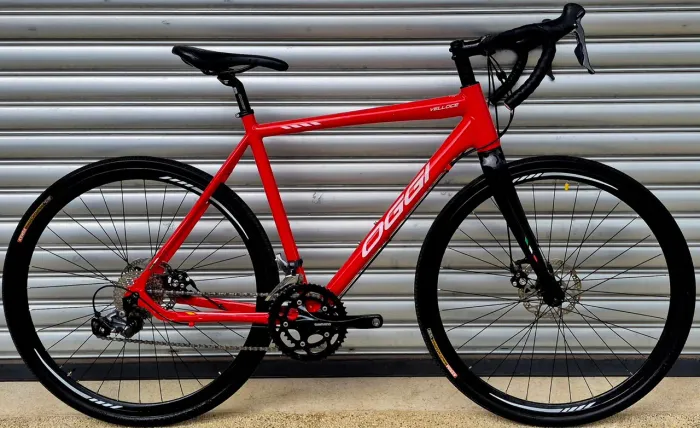 Bicicleta Speed Oggi Veloce Disc 700 Shimano