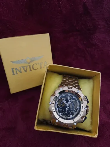 Relógio invicta