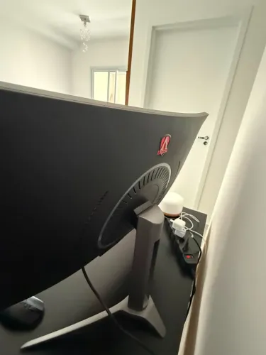 Monitor Gamer AGON AOC 165HZ 31,5