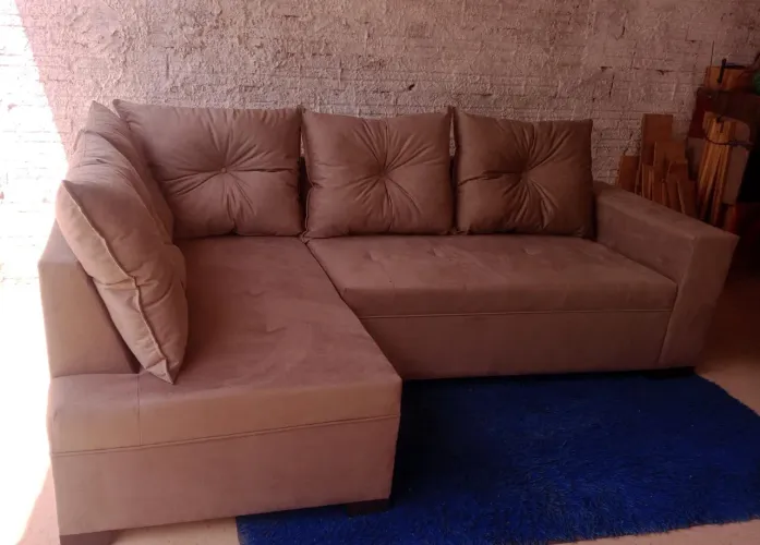 SOFÁ DE CANTO 