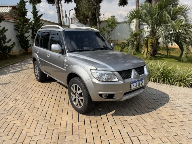 Mitsubishi Pajero TR4 2.0/ 2.0 Flex 16V 4X4 Aut. 2012