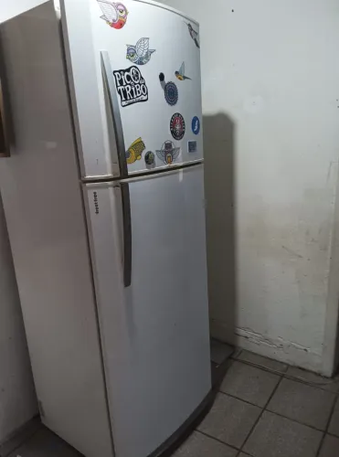 VENDO 2 GELADEIRAS em perfeito estado!