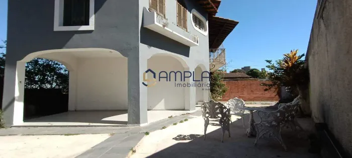 Casa de 4 quartos (sendo 1 suíte) para locação no Salgado Filho