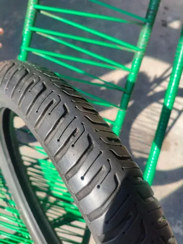 Pneu Moto