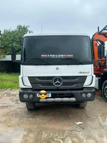 Vende se um caminhão 14 19 Mercedes
