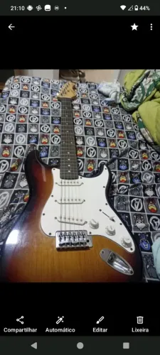 Guitarra stratocaster oneal OEG100 usada, com pedaleira digitech rp70