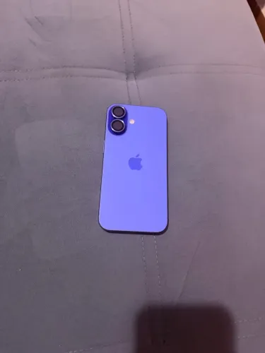 iPhone 16
