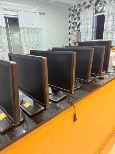 Monitor DELL E1912Hc