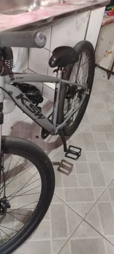 VENDE-SE QUADRO KSW XLT 100, COR GRAFITE NOVO POUQUÍSSIMO USADO, SEM NENHUM ARRANHÃO,