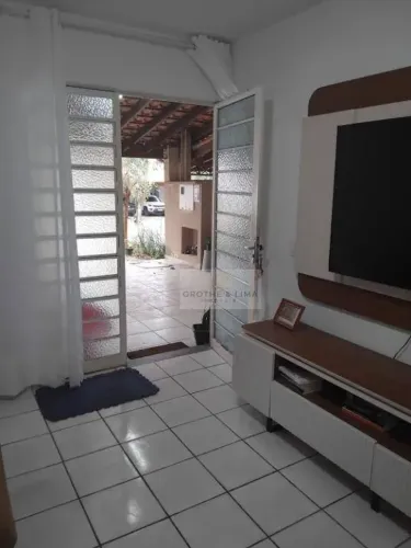 Sobrado À VENDA/PERMUTA 3 quartos 1 suíte em condomínio em Jacarei.