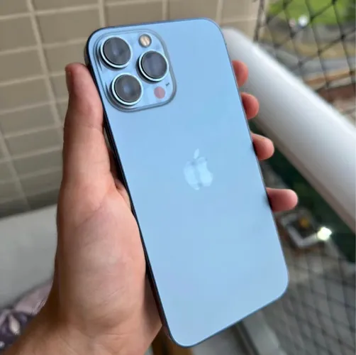 iPhone 13 Pro Max com caixa e nota