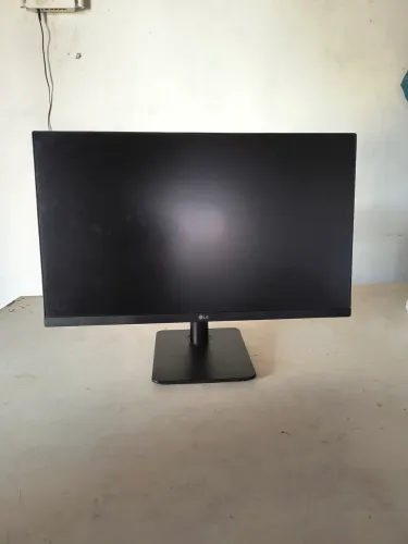 Monitor LG 24MP400-B 75hz | Leia a descrição.