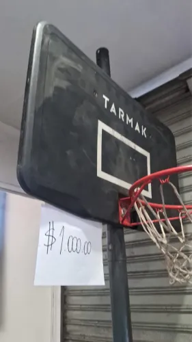 Cesta para quadra de basquete