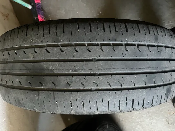 Pneus Goodyear aro 17 215/60