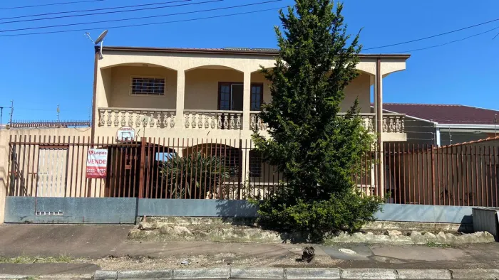 Vendo sobrado lindo localizado no bairro Afonso Pena