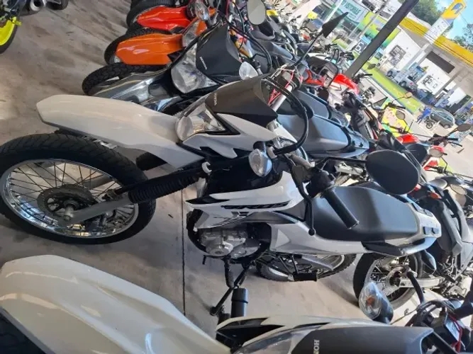 Honda Bros 2023