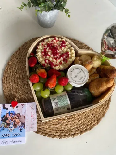 Cesta de café da manhã/ cesta aniversário/ cesta romântica/ entrega rápida