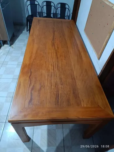 Mesa de Madeira Retangular até 10 lugares 