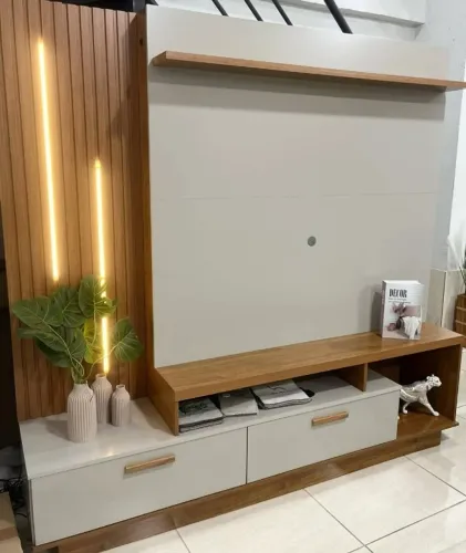 Transforme Seu Ambiente Com o Home Ripado Freijó/Off White Com LED