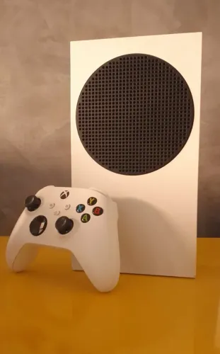 XBOX SERIES S 512GB (NOVO) + CABOS