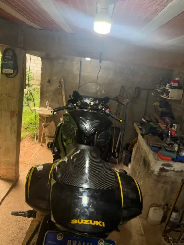 Monoposto gsxr600/750 srad , fibra de carbono 100%