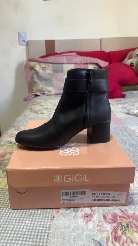 Vende-se bota