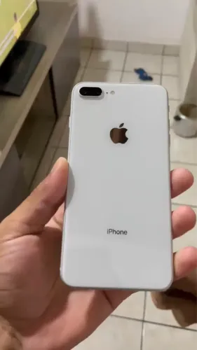 iPhone 8 Plus