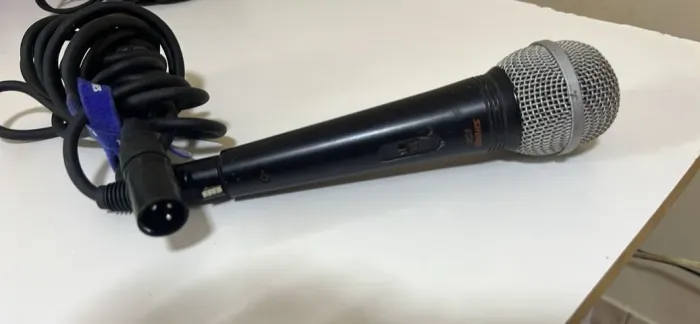 SHURE 8700
