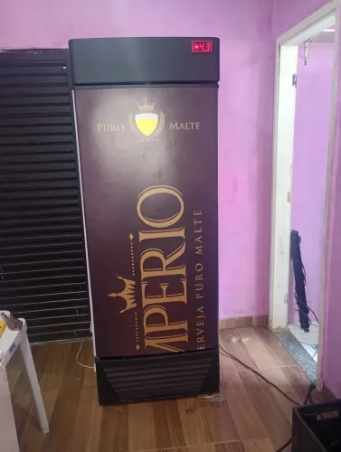 Repositor de cerveja gelando muito bem