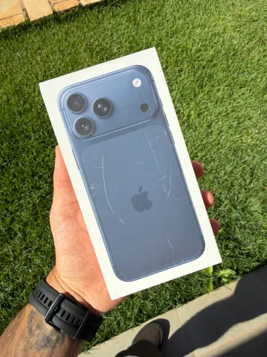 iPhone 17 Pro Max 256GB LACRADO (Anatel)
