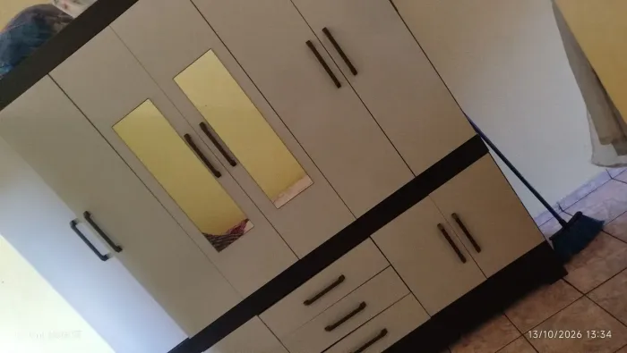 Vende guarda roupa