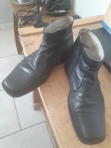 Bota de couro masculino