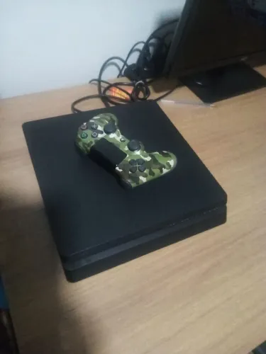 VENDO PS4 EM PROMOÇÃO DE 1600 POR APENAS 1300