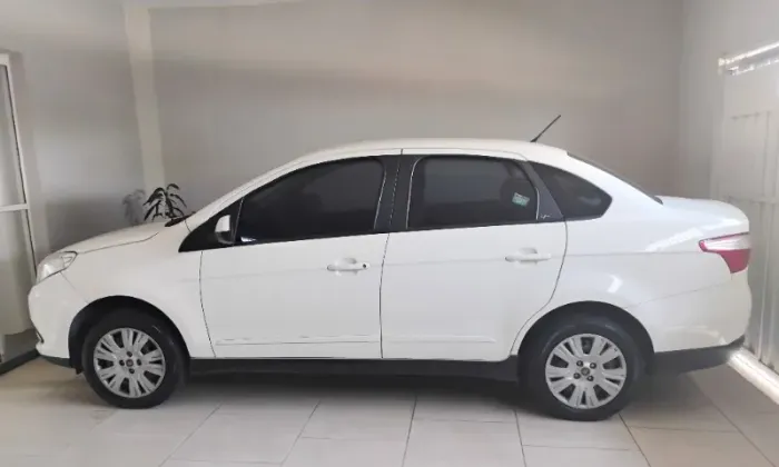 Fiat Grand Siena Attrac. 1.4 EVO F.flex 8V 2013