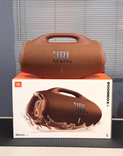 JBL Boombox 4 Marrom - LACRADO