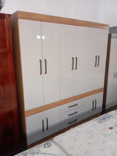 Guarda roupa novo em oferta