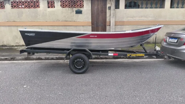 Barco de alumínio 5.500