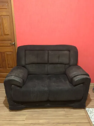 Sofá 2 lugares marrom