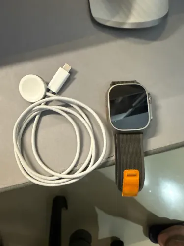 Apple Watch Ultra 1 49mm Titânio, Bateria 97%