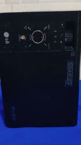 Projetor LG com a lambada de imagem quebrada 