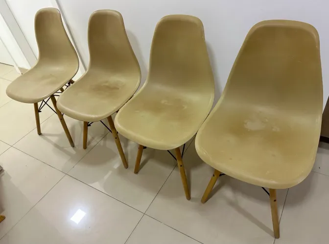 Conjunto 4 cadeiras sala jantar Pé Palito Eiffel Bege
