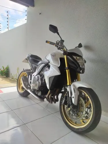 Cb 1000r